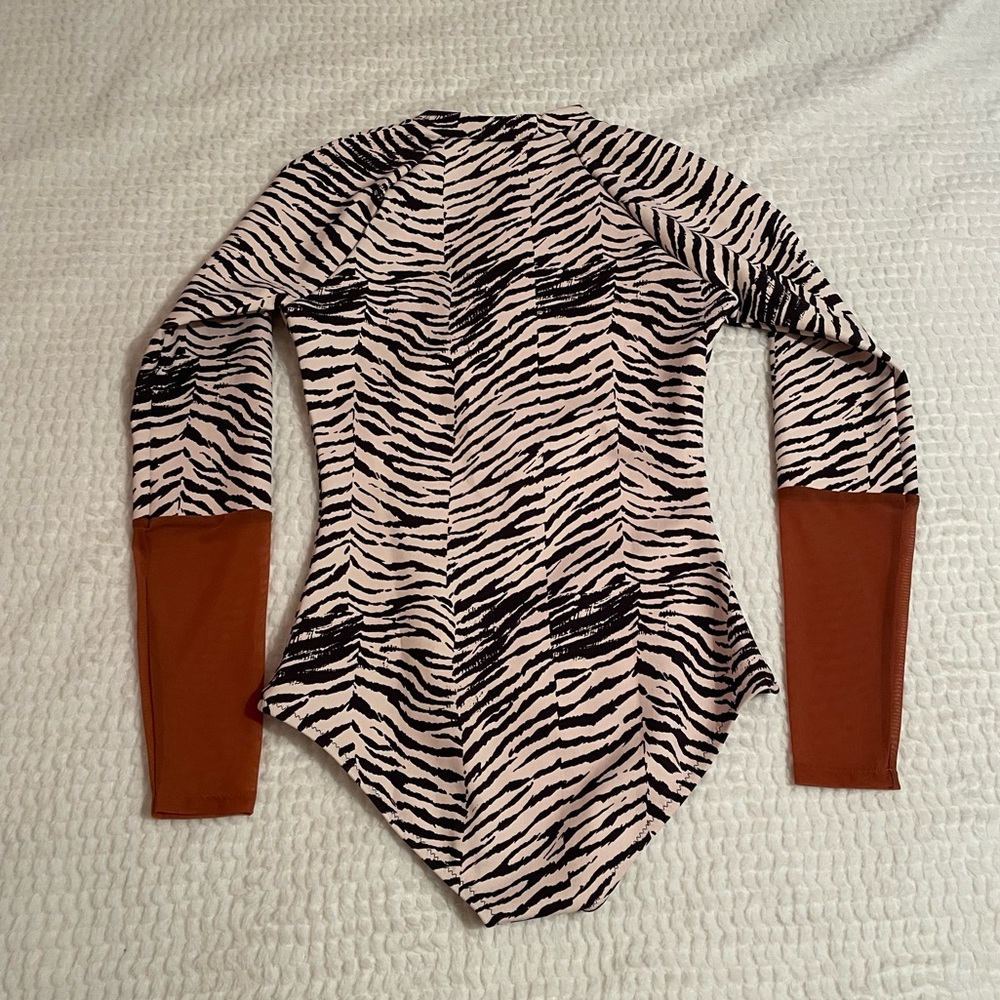 WET Swimwear | Eliana Long Sleeve Swim in Zebra | One Piece Swimsuit | NWT - Picture 3 of 16